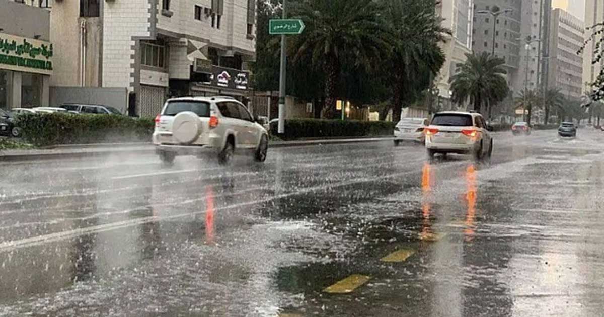 মক্কায় রেকর্ড বৃষ্টিপাত, বন্যার আশঙ্কা