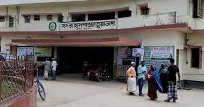মোবাইল ফোন কেড়ে নেয়ায় ছেলের ছুরিকাঘাতে নামাজরত অবস্থায় বাবা নিহত