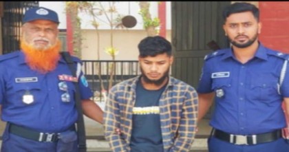 মানিকগঞ্জে দশম শ্রেণীর ছাত্রীকে ধর্ষণের অভিযোগে যুবক গ্রেপ্তার