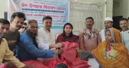 সিরাজগঞ্জে সামাজিক সংগঠন এসে দাড়িয়েছে হতদরিদ্র মানুষের পাশে 