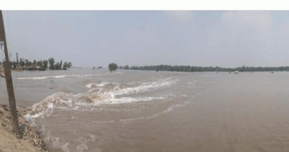 খোলপেটুয়ায় বেড়িবাঁধ ভেঙে ১০ গ্রাম প্লাবিত