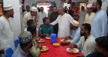 রাজারবাগ পুলিশ লাইন্স পরিদর্শন করলেন স্বরাষ্ট্র উপদেষ্টা