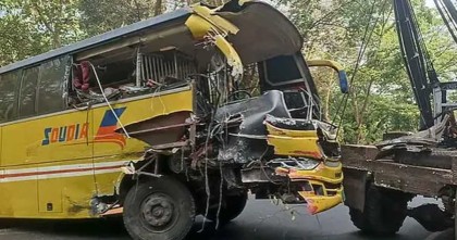 ঈদের দিনে সড়কে ঝরলো ২২ প্রাণ