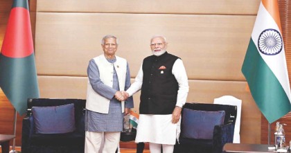 শেখ হাসিনাকে ফেরত চাইল ঢাকা, দিল্লি চুপ