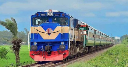 গাজায় গণহত্যার প্রতিবাদে লোকোমাস্টারদের ব্যতিক্রমী উদ্যোগ

