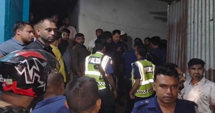 জুয়ার আসর উচ্ছেদ অভিযানে পুলিশের ওপর হামলা, আটক ৭