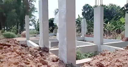 সিরাজগঞ্জে প্রকৌশলীর বিরুদ্ধে বিদ্যালয়ের অর্থ আত্মসাতের অভিযোগ: বন্ধ নির্মাণ কাজ