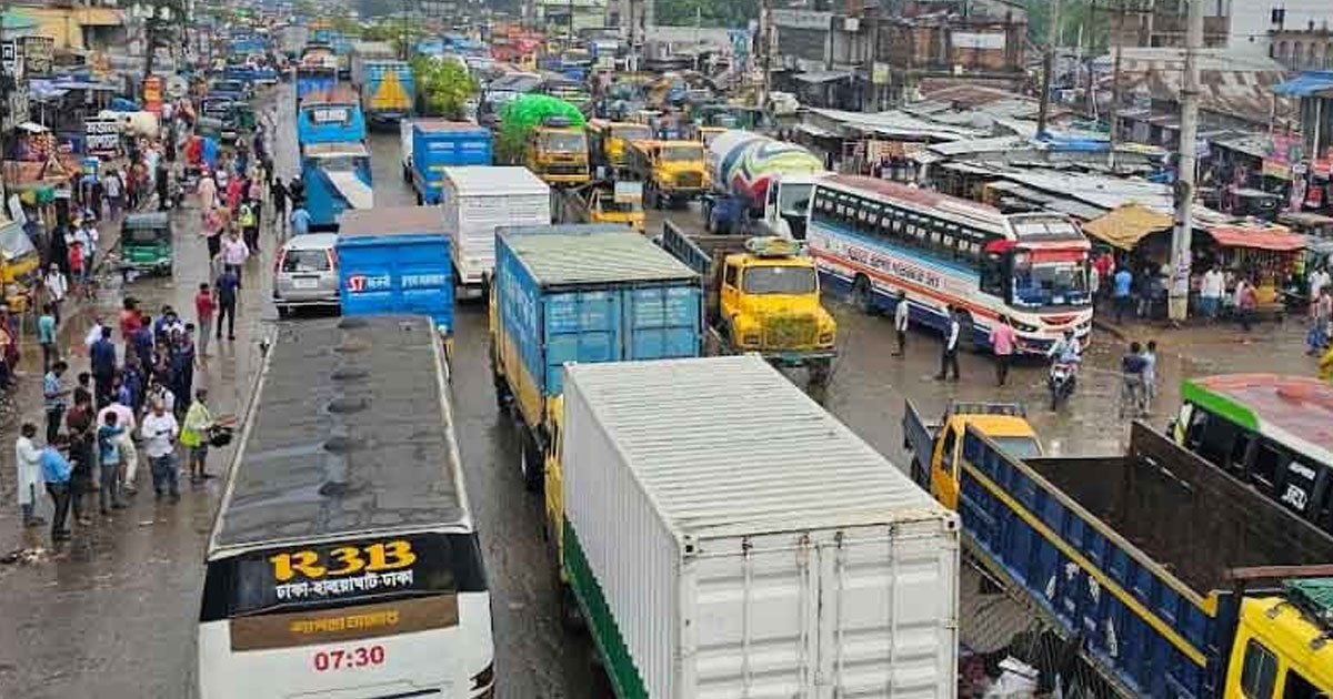 গাজীপুরে আড়াই ঘণ্টা পর যান চলাচল স্বাভাবিক