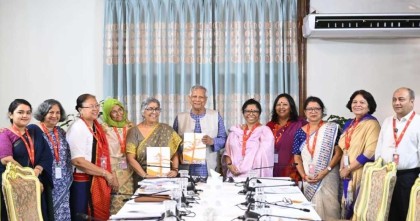 প্রধান উপদেষ্টার কাছে প্রতিবেদন জমা দিলো নারীবিষয়ক সংস্কার কমিশন