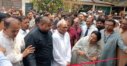পতিত সরকারের প্রধানের নির্দেশে ভাস্কর মানবেন্দ্রের বাড়িতে আগুন: রিজভী