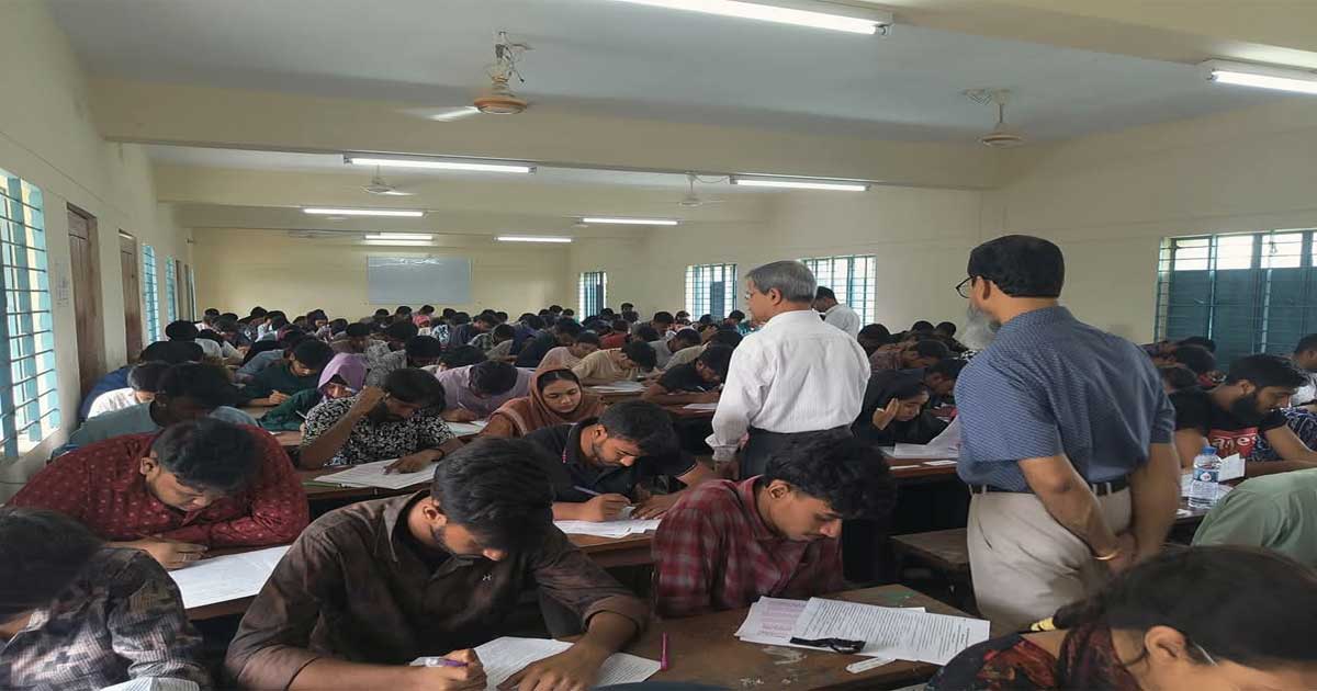 সিরাজগঞ্জে রবীন্দ্র বিশ্ববিদ্যালয়ে গুচ্ছের ‘সি’ ইউনিটের ভর্তি পরীক্ষা  সম্পন্ন