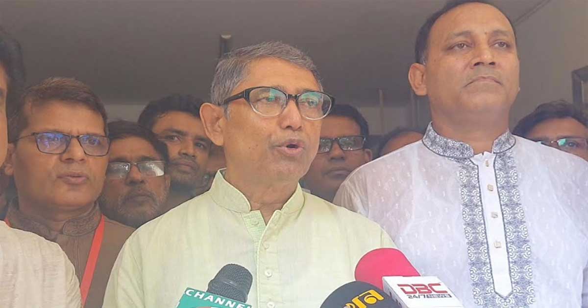 সরকারের কর্মকাণ্ড নিয়ে আমাদের মাঝে ধোঁয়াশার সৃষ্টি হয়েছে: আহমেদ আযম খান