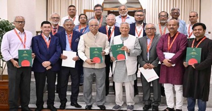 বেতনসহ ৬ মাসের মাতৃত্বকালীন ছুটির সুপারিশ