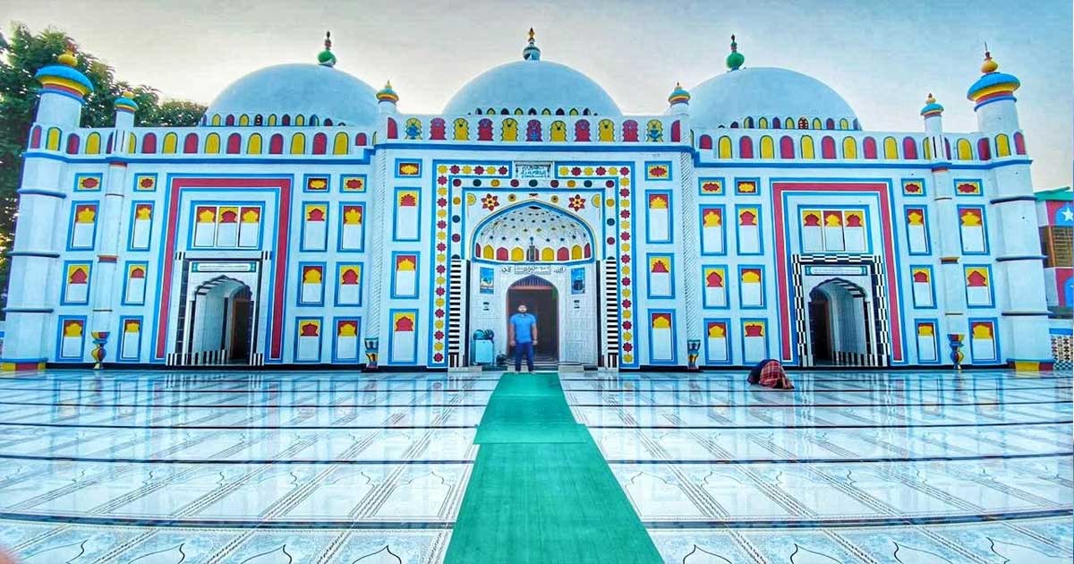 মুঘল ইতিহাসের সাক্ষী আরিফাইল মসজিদ ও ‘রহস্যময় জোড়া কবর’
