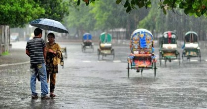 রাজধানীতে স্বস্তির বৃষ্টি, কমতে পারে তাপমাত্রা