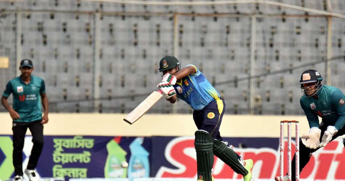 মোহামেডানকে হারিয়ে হ্যাটট্রিক শিরোপা জয় আবাহনীর