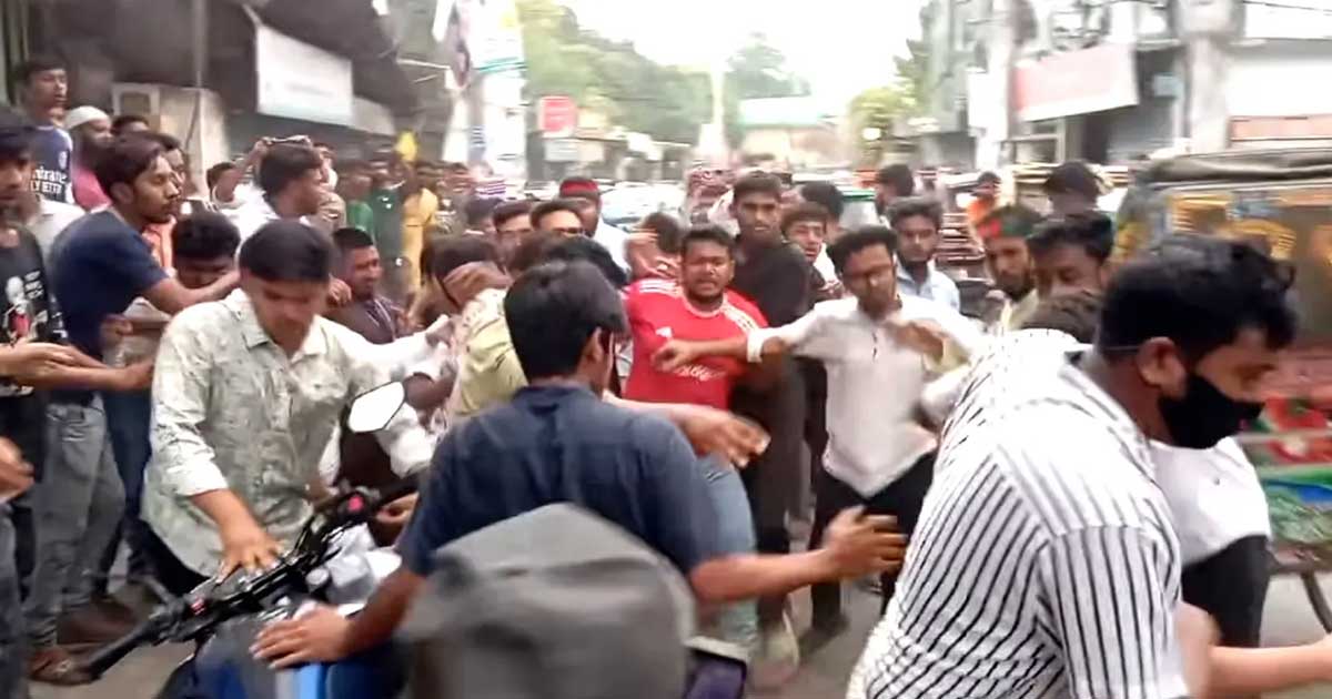 সারজিসের উপস্থিতিতে এনসিপির সমাবেশে দুই গ্রুপের সংঘর্ষ