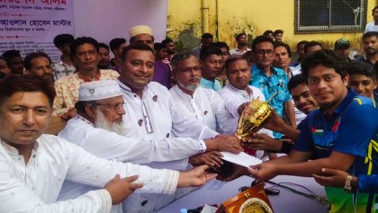 সাভারে শর্ট পিচ ক্রিকেট টুর্নামেন্টের ফাইনাল খেলা ও পুরস্কার বিতরণ