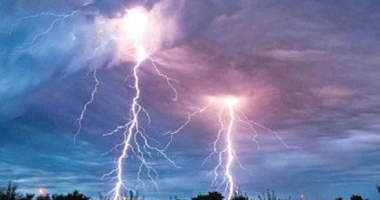 নওগাঁয় বজ্রপাতে প্রাণ গেল কিশোরের