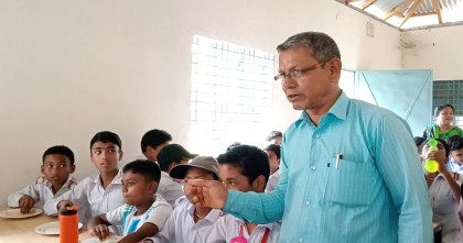 হাতীবান্ধায় 