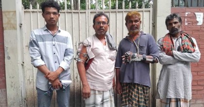 আপন দুই ভাইকে কুপিয়ে হত্যা মামলার ১৫ আসামির জামিন, বাদীপক্ষের শঙ্কা-অসন্তোষ 