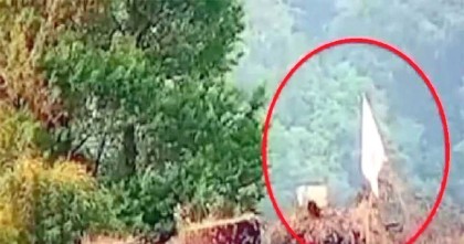 সাদা পতাকা উড়িয়ে পালালো ভারতীয় সেনাবাহিনী