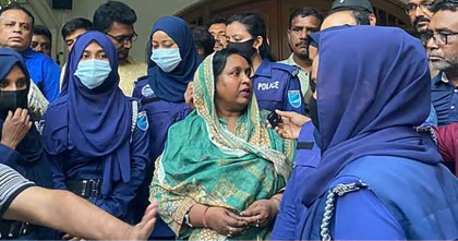 রাতভর নাটকীয়তা শেষে সাবেক মেয়র আইভী গ্রেপ্তার

