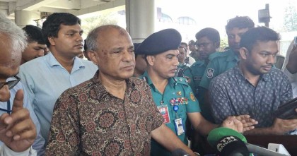 শেখ হাসিনাকে ফেরাতে ইন্টারপোলের মাধ্যমে চেষ্টা করা হচ্ছে: স্বরাষ্ট্র উপদেষ্টা