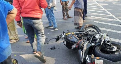 রংপুরের কাউনিয়ায় সড়ক দুর্ঘটনায় একই পরিবারের তিনজন নিহত