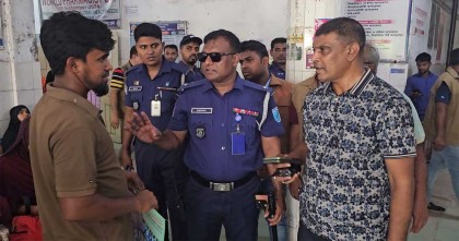 শরীয়তপুর সদর হাসপাতালে দালালের দৌরাত্ম্য রোধে পুলিশের অভিযান