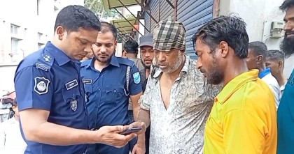 মাদারীপুরের গরু চুরির প্রস্তুতিকালে চোর ধরে গণধোলাই দিয়ে পুলিশে দিলো এলাকাবাসী