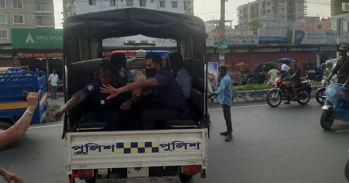 নোয়াখালীতে বিয়ের আসর থেকে বরসহ আটক-২