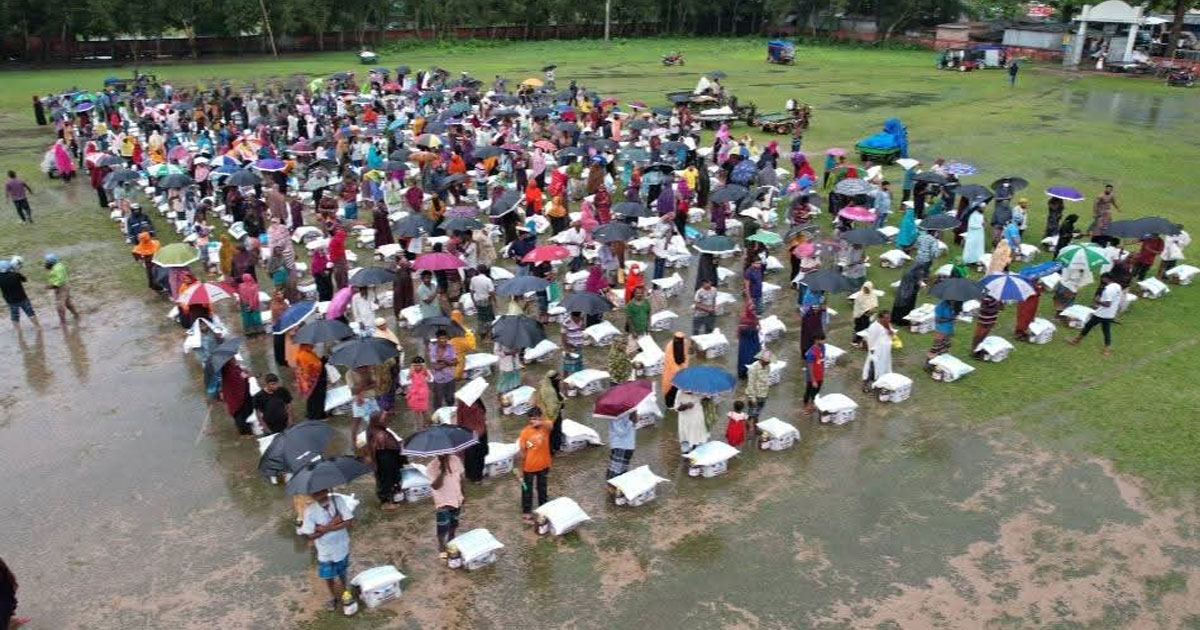 চুয়াডাঙ্গায় পাঁচশ পরিবারের পাশে দোস্ত এইড