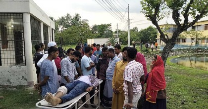 কুষ্টিয়ায় বালুবাহী ড্রাম ট্রাকের ধাক্কায় দুই বন্ধুর মৃত্যু