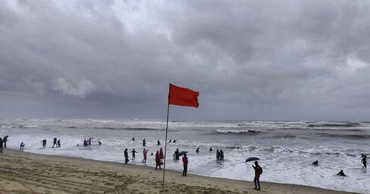 বঙ্গোপসাগরে সৃষ্টি হচ্ছে মেঘমালা, সমুদ্রবন্দরগুলোকে ৩ নম্বর সংকেত
