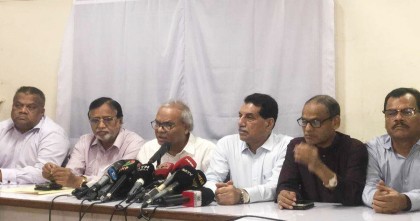 ‘তারেক রহমানকে নিয়ে উপদেষ্টা খলিলুর রহমানের বক্তব্যে মানুষ বিস্মিত’