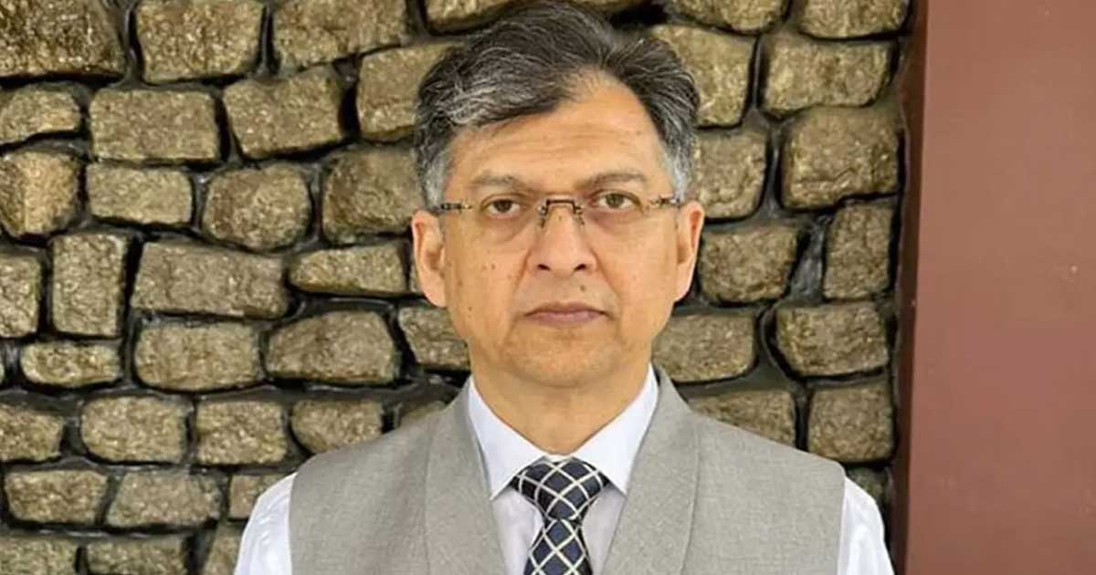 ড. ইউনূস পদত্যাগ করলে বিকল্প খুঁজে নেবে জাতি : সালাহউদ্দিন আহমেদ