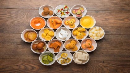 চুল বৃদ্ধির জন্য যেসব খাবার তালিকায় রাখুন
