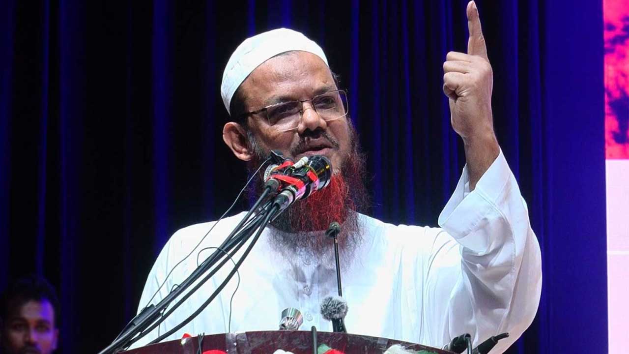 ড. ইউনূসকে যারা নামাতে চায় তারা দিল্লির রাজনীতি করে: ফয়জুল করীম