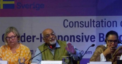 নারীদের উন্নয়নে স্বচ্ছ ও ব্যবহারযোগ্য বাজেটের দাবি দেবপ্রিয় ভট্টাচার্যের