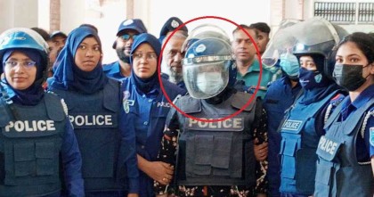 মমতাজকে বহনকারী গাড়ি লক্ষ্য করে ফের ডিম নিক্ষেপ

