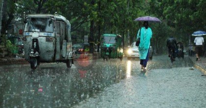 সাগরে নিম্নচাপ, রাজধানীসহ দেশের বিভিন্ন স্থানে বৃষ্টি