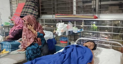 চোর নিয়ে দুই গ্রুপের সংঘর্ষ, আহত-৮