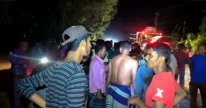 সিরাজগঞ্জে ট্রাকচাপায় মোটরসাইকেলের তিন আরোহী নিহত