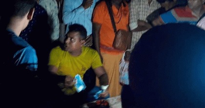 মাদারীপুরে জুয়াড়ি-পুলিশ মারামারি, দুই পুলিশ সদস্য প্রত্যাহার