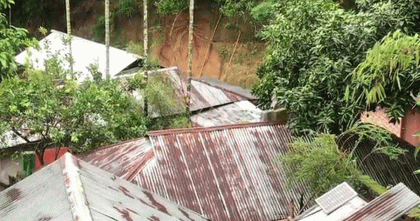 পাহাড়ধসের ঝুঁকিতে খাগড়াছড়িতে ৩৫ হাজার পরিবার