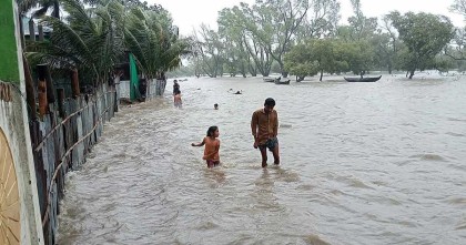 টানা বৃষ্টিপাতে কক্সবাজারের নিম্নাঞ্চল প্লাবিত