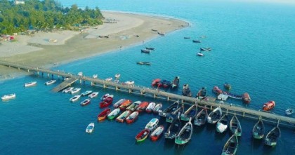 সেন্টমার্টিনে খাদ্য ও জ্বালানি সংকটে বাসিন্দাদের মাঝে অজানা শংকা