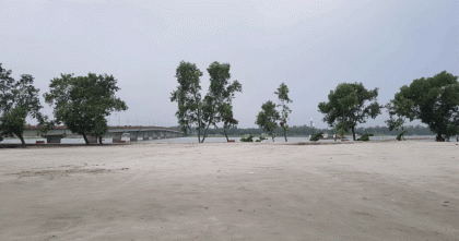 কুড়িগ্রামে ধরলাপাড়ে রাষ্ট্রীয় খরচে ডিসি পার্ক, সমালোচনার ঝড়