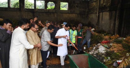 রাতের মধ্যেই কোরবানির বর্জ্য অপসারণ করা হবে : আসিফ মাহমুদ
